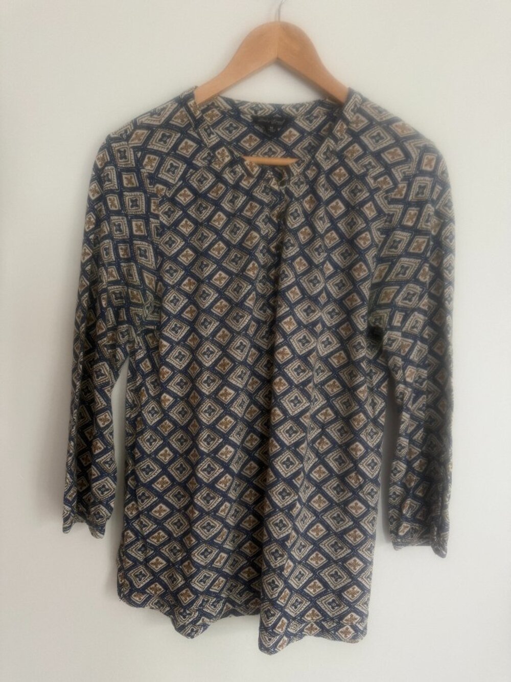 Lucky Brand Woman Blue Long Sleeve Henley Neck Pullover Blouse Size Medium